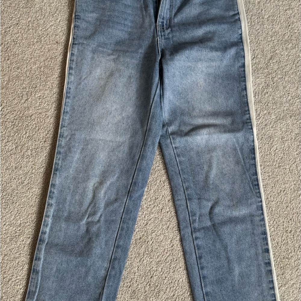 Women’s fashion jeans dees jeans size small
